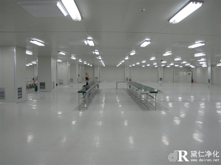 認(rèn)真有序地進(jìn)行試驗(yàn)，確保清潔空調(diào)系統(tǒng)順利投產(chǎn)